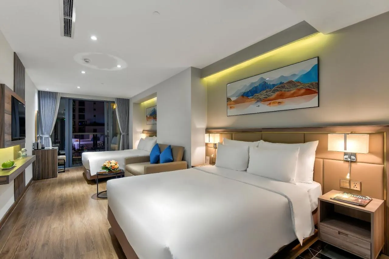 Maris Hotel Nha Trang 4*,